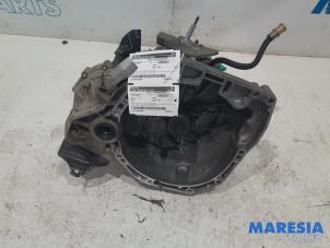 Used Gearbox Renault Captur (2R) 1.2 TCE 16V EDC Price € 500,00 Margin scheme offered by Maresia Parts