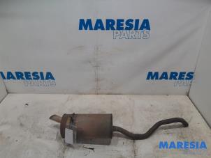 Used Exhaust rear silencer Renault Captur (2R) 1.2 TCE 16V EDC Price € 50,00 Margin scheme offered by Maresia Parts