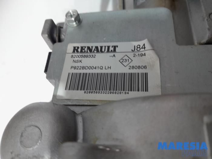 Steering column housing from a Renault Grand Scénic II (JM) 2.0 16V 2007
