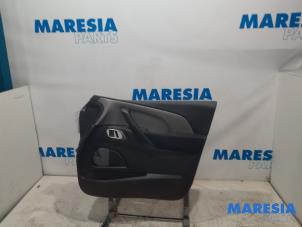 Używane Tapicerka drzwi prawych przednich wersja 4-drzwiowa Citroen C4 Picasso (3D/3E) 1.6 16V THP 155 Cena € 90,00 Procedura marży oferowane przez Maresia Parts
