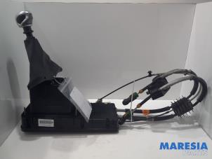 Usagé Levier de vitesse Peugeot 308 SW (L4/L9/LC/LJ/LR) 1.6 BlueHDi 120 Prix € 50,00 Règlement à la marge proposé par Maresia Parts