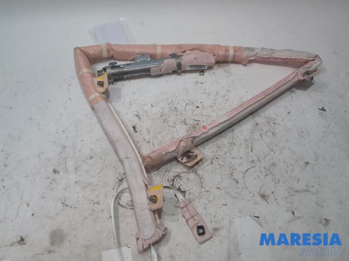 Używane Kurtyna Citroen DS4 (NX) 1.6 16V VTi 120 Cena € 55,00 Procedura marży oferowane przez Maresia Parts