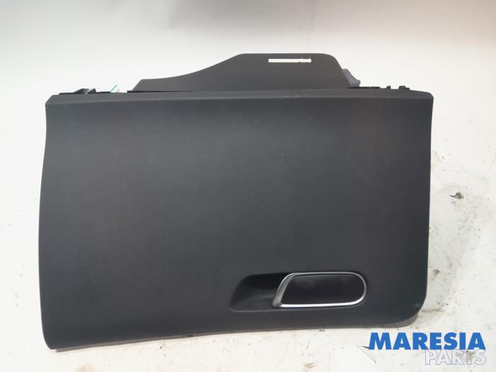 Begagnade Handskfack Citroen DS4 (NX) 1.6 16V VTi 120 Pris € 75,00 Marginaltabell erbjuds av Maresia Parts
