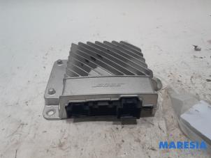 Used Radio amplifier Renault Captur (2R) 1.2 TCE 16V EDC Price € 190,00 Margin scheme offered by Maresia Parts