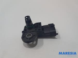 Used Boost pressure sensor Renault Captur (2R) 1.2 TCE 16V EDC Price € 25,00 Margin scheme offered by Maresia Parts