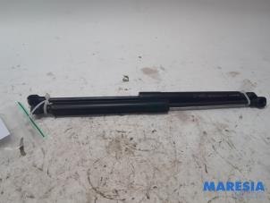 Used Set of bonnet gas struts Renault Captur (2R) 1.2 TCE 16V EDC Price € 25,00 Margin scheme offered by Maresia Parts