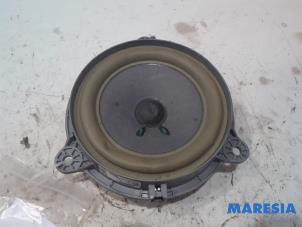 Used Speaker Renault Captur (2R) 1.2 TCE 16V EDC Price € 34,99 Margin scheme offered by Maresia Parts