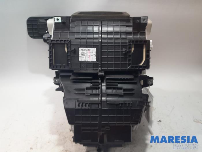 Gebrauchte Heizgehäuse Renault Captur I (2R) 1.2 TCE 16V EDC Preis € 199,99 Margenregelung angeboten von Maresia Parts