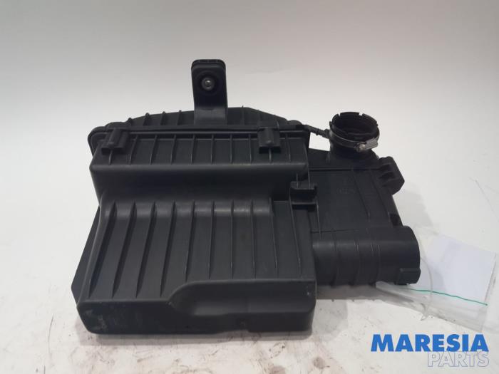 Begagnade Luftfilterhus Citroen C4 Cactus (0B/0P) 1.2 PureTech 82 12V Pris € 19,95 Marginaltabell erbjuds av Maresia Parts