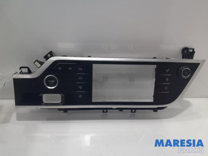 Używane Panel obslugi radia Citroen C4 Picasso (3D/3E) 1.6 16V THP 155 Cena € 70,00 Procedura marży oferowane przez Maresia Parts