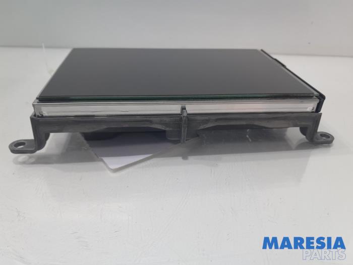 Navigation display from a Citroën C4 Picasso (3D/3E) 1.6 16V THP 155 2013