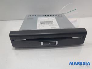Used CD player Citroen C4 Picasso (3D/3E) 1.6 16V THP 155 Price € 75,00 Margin scheme offered by Maresia Parts