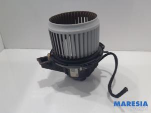Usagé Moteur de ventilation chauffage Citroen C4 Picasso (3D/3E) 1.6 16V THP 155 Prix € 35,00 Règlement à la marge proposé par Maresia Parts