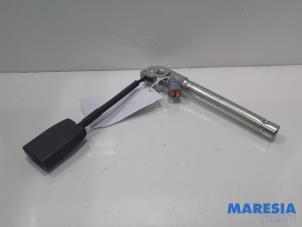 Used Seatbelt tensioner, left Citroen C4 Picasso (3D/3E) 1.6 16V THP 155 Price € 35,00 Margin scheme offered by Maresia Parts