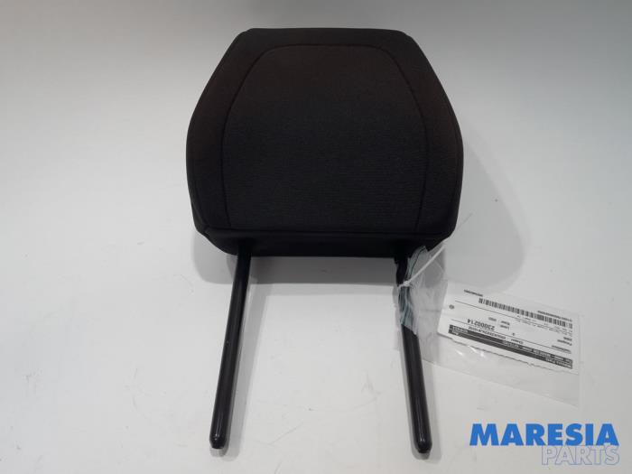 Begagnade Nackstöd Peugeot 2008 (UD/UK/UR/US/UX) e-2008 50 kWh Pris € 60,50 Inklusive moms erbjuds av Maresia Parts