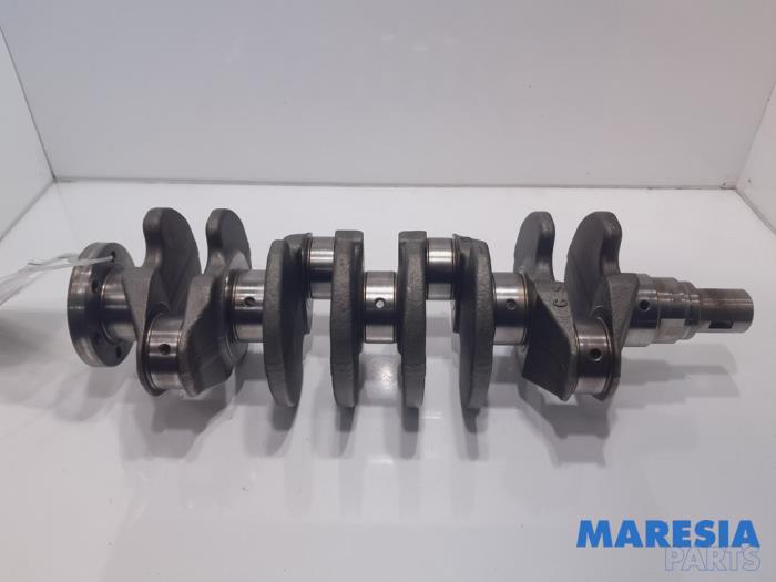 Używane Wal korbowy Citroen Jumpy (G9) 1.6 HDI Cena € 120,94 Z VAT oferowane przez Maresia Parts