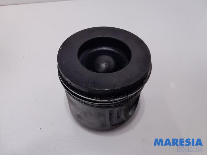 Used Piston Peugeot Boxer (U9) 2.2 HDi 110 Euro 5 Price € 60,50 Inclusive VAT offered by Maresia Parts