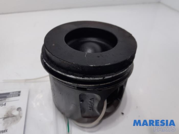 Used Piston Peugeot Boxer (U9) 2.2 HDi 110 Euro 5 Price € 60,50 Inclusive VAT offered by Maresia Parts
