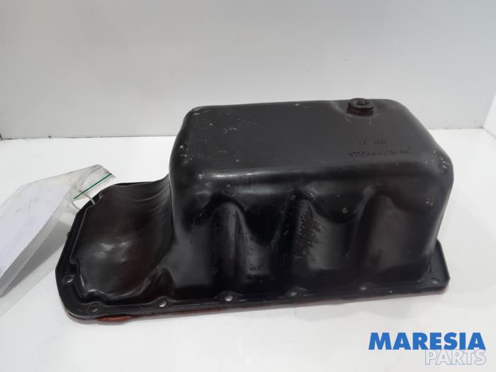 Usagé Couvercle carter Peugeot 208 I (CA/CC/CK/CL) 1.6 16V THP 155 Prix € 24,99 Règlement à la marge proposé par Maresia Parts