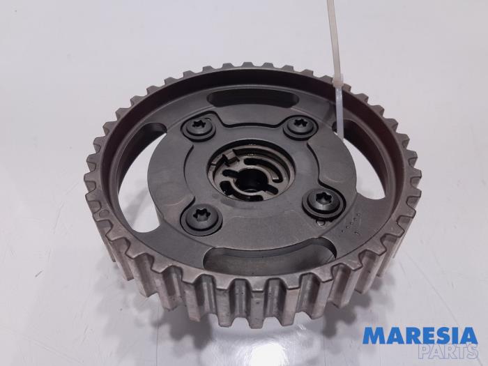 Begagnade Kamaxeldrev Peugeot 208 I (CA/CC/CK/CL) 1.2 Vti 12V PureTech 82 Pris € 34,95 Marginaltabell erbjuds av Maresia Parts