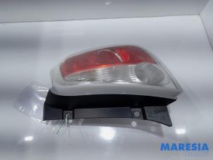 Usagé Feu arrière secondaire droit Fiat 500 (312) 1.2 69 Prix € 25,00 Règlement à la marge proposé par Maresia Parts