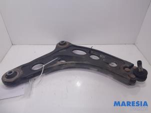 Used Front lower wishbone, right Renault Trafic (1FL/2FL/3FL/4FL) 1.6 dCi 95 Price € 42,35 Inclusive VAT offered by Maresia Parts