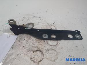 Used Bonnet Hinge Citroen C4 Picasso (3D/3E) 1.6 16V THP 155 Price € 15,00 Margin scheme offered by Maresia Parts