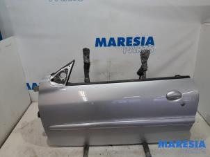 Used Door 2-door, left Peugeot 206 CC (2D) 1.6 16V Price € 135,00 Margin scheme offered by Maresia Parts
