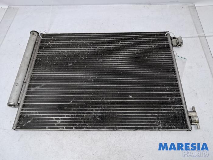 Gebrauchte Klima Kondensor Renault Captur I (2R) 1.2 TCE 16V EDC Preis € 85,00 Margenregelung angeboten von Maresia Parts