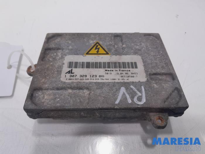 Używane Starter ksenonowy Alfa Romeo 159 Sportwagon (939BX) 3.2 JTS V6 24V Q4 Cena € 75,00 Procedura marży oferowane przez Maresia Parts