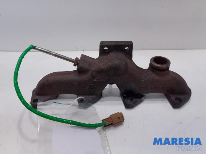 Exhaust manifold from a Renault Megane III Berline (BZ) 1.5 dCi 90 2011