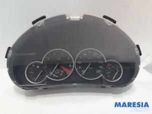 Used Instrument panel Peugeot 206 CC (2D) 1.6 16V Price € 50,00 Margin scheme offered by Maresia Parts