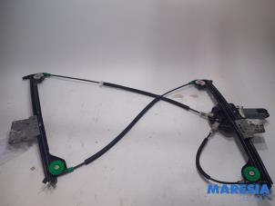 Used Window mechanism 2-door, front right Peugeot 206 CC (2D) 1.6 16V Price € 50,00 Margin scheme offered by Maresia Parts