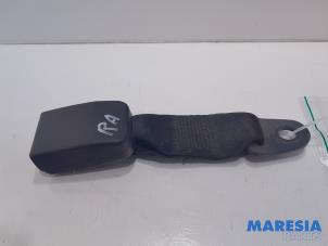 Usagé Insertion ceinture de sécurité arrière droite Peugeot 206 CC (2D) 1.6 16V Prix € 20,00 Règlement à la marge proposé par Maresia Parts