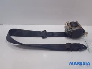 Used Front seatbelt, right Peugeot 206 CC (2D) 1.6 16V Price € 65,00 Margin scheme offered by Maresia Parts