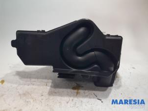 Used Resonance housing Peugeot 206 CC (2D) 1.6 16V Price € 30,00 Margin scheme offered by Maresia Parts