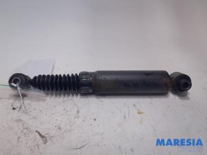 Used Rear shock absorber, left Peugeot 206 CC (2D) 1.6 16V Price € 30,00 Margin scheme offered by Maresia Parts