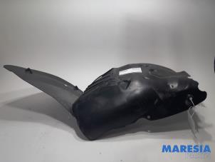 Used Wheel arch liner Peugeot 206 CC (2D) 1.6 16V Price € 20,00 Margin scheme offered by Maresia Parts