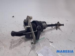 Used Gearbox mechanism Renault Clio IV Estate/Grandtour (7R) 0.9 Energy TCE 90 12V Price € 25,00 Margin scheme offered by Maresia Parts