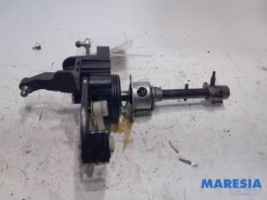 Used Gearbox mechanism Renault Clio IV Estate/Grandtour (7R) 0.9 Energy TCE 90 12V Price € 25,00 Margin scheme offered by Maresia Parts