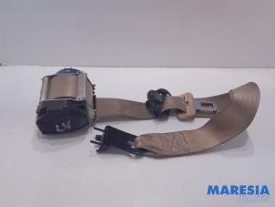 Used Front seatbelt, left Alfa Romeo 159 Sportwagon (939BX) 3.2 JTS V6 24V Q4 Price € 40,00 Margin scheme offered by Maresia Parts