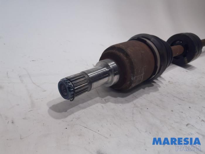 Front drive shaft, right from a Fiat 500 (312) 1.2 69 2009