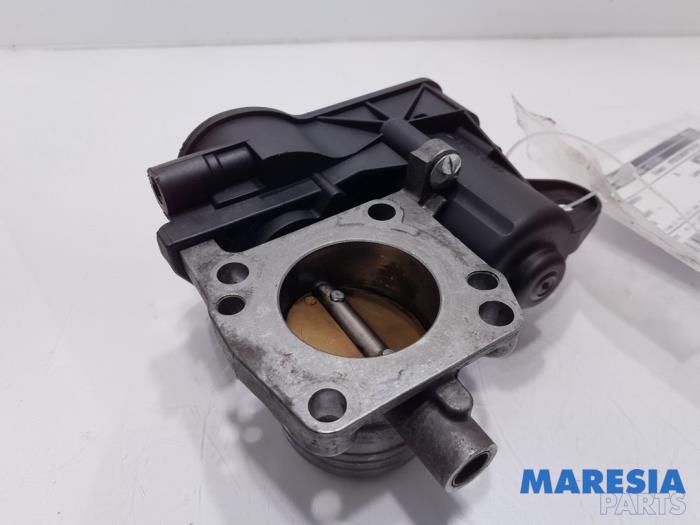 Gebrauchte Drosselklappengehäuse Peugeot 208 I (CA/CC/CK/CL) 1.0 Vti 12V PureTech Preis € 34,99 Margenregelung angeboten von Maresia Parts