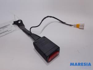 Used Front seatbelt buckle, left Citroen Jumpy 2.0 Blue HDI 120 Price € 42,35 Inclusive VAT offered by Maresia Parts