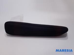 Used Armrest Citroen Jumpy 2.0 Blue HDI 120 Price € 102,85 Inclusive VAT offered by Maresia Parts
