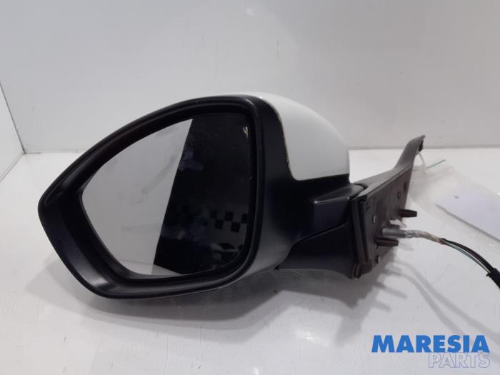 Wing mirror, left from a Peugeot 208 I (CA/CC/CK/CL) 1.6 e-HDi FAP 2014