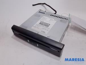 Used CD player Peugeot 208 I (CA/CC/CK/CL) 1.6 e-HDi FAP Price € 75,00 Margin scheme offered by Maresia Parts