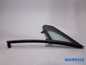 Gebrauchte Dreieckfenster links vorne Peugeot 208 I (CA/CC/CK/CL) 1.6 e-HDi FAP Preis € 40,00 Margenregelung angeboten von Maresia Parts