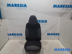 Used Seat, right Peugeot 107 1.0 12V Price € 59,00 Margin scheme offered by Maresia Parts