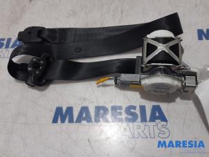 Usagé Ceinture de sécurité avant droite Fiat 500 (312) 0.9 TwinAir 60 Prix € 228,69 Prix TTC proposé par Maresia Parts